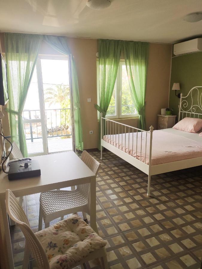 Studio Apartments Krasici Тиват Номер фото